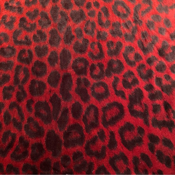 CACHE Red Velvet Leopard Print Turtleneck Top Size S - Picture 5 of 5
